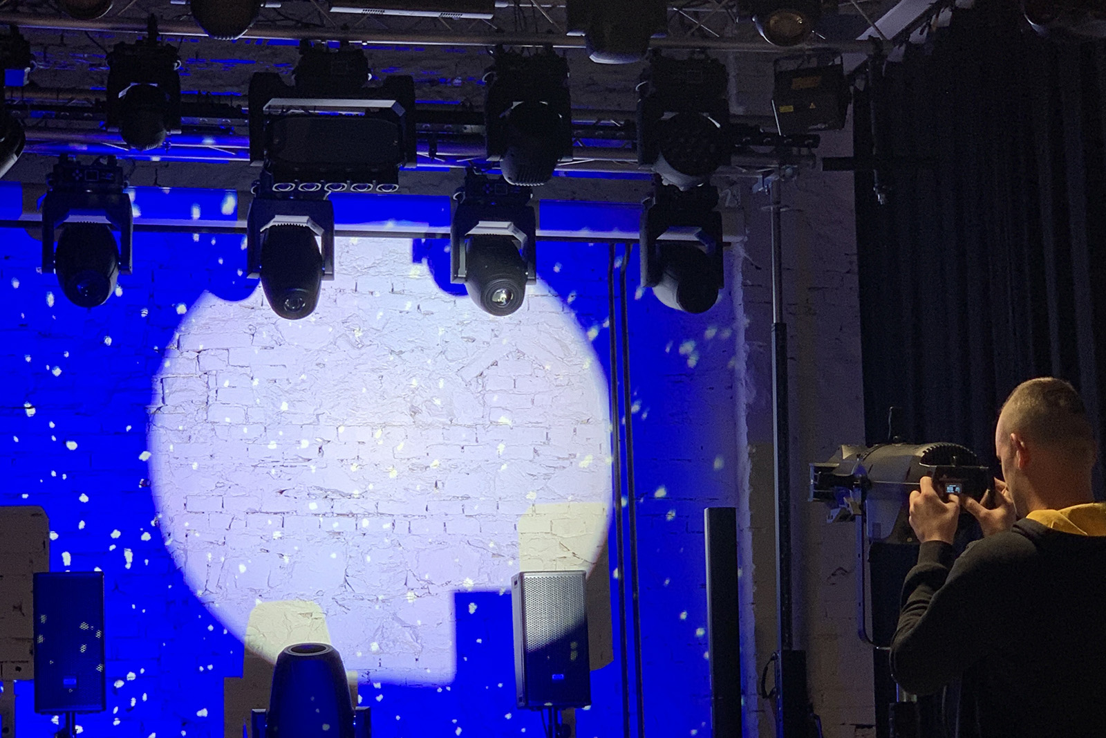 Showmedia showroom - demo techniky